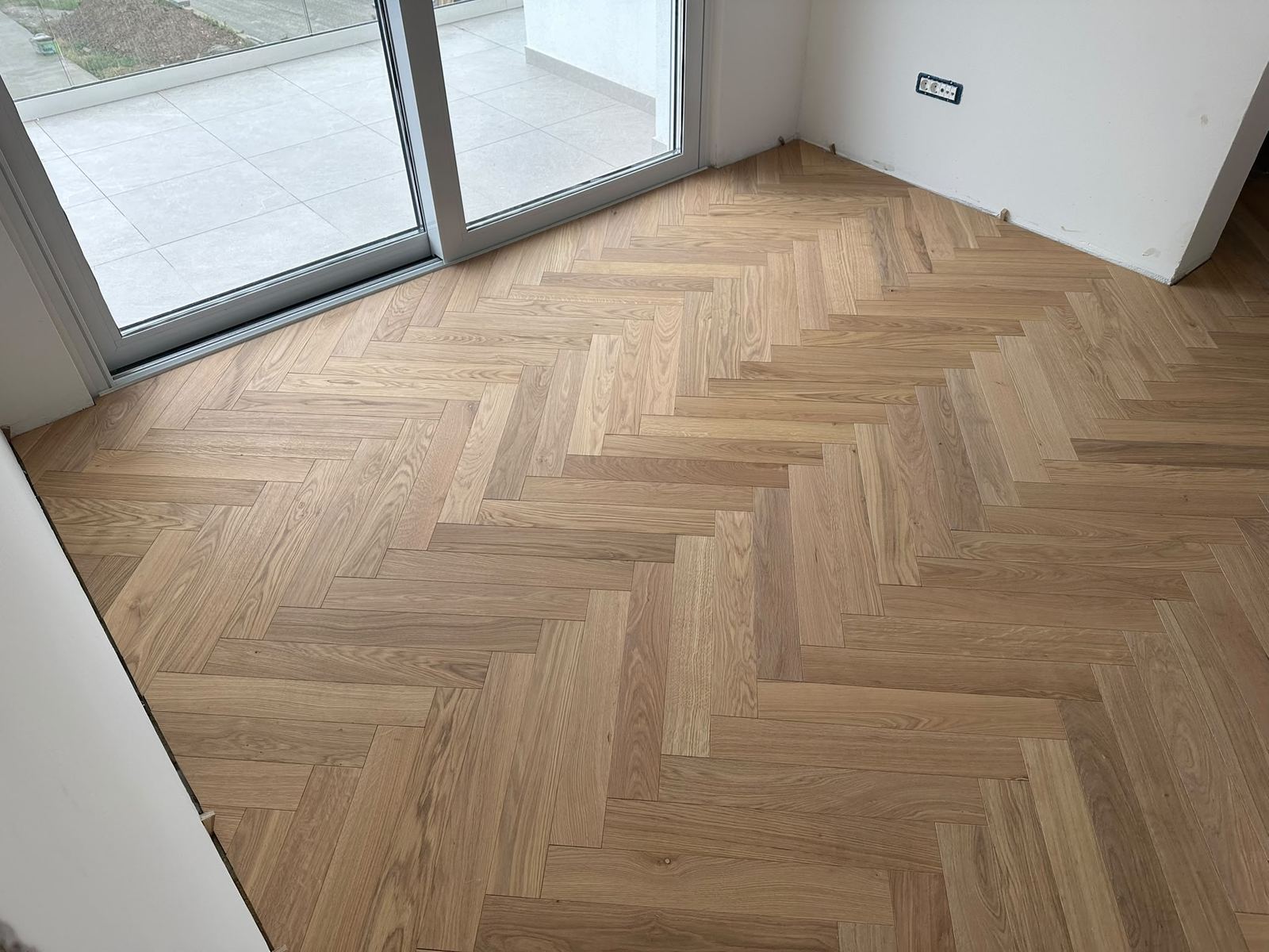 Postava parketa riblja kost
